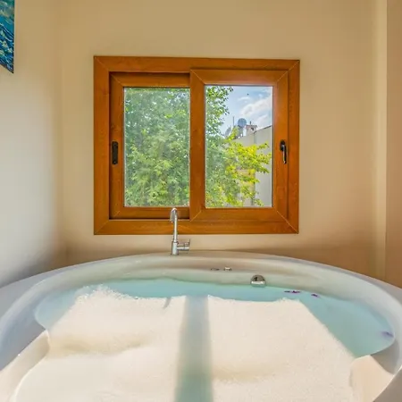 فيلة Myra Villa 1 *