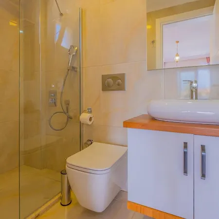 Myra Villa 1 فيلة *