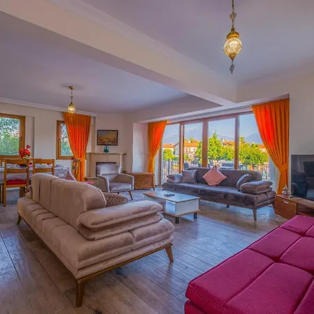 Myra Villa 1 فيلة *