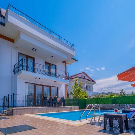 Myra Villa 1 فيلة